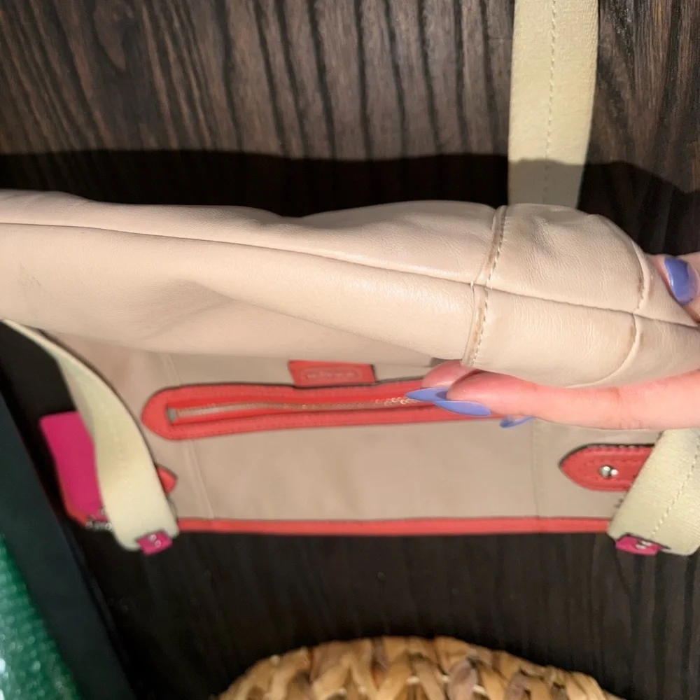 Coach Daisy Spectator leather crossbody bag beige pink orange casual  purse tan